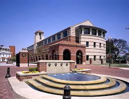 USC Marshall School has a top international business experience for undergrads.